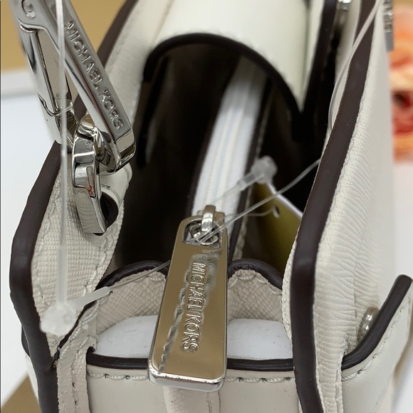 MICHAEL KORS RAYNE SM CROSSBODY OPTIC WHITE - Picture 6 of 16